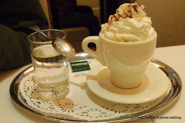 Kaffee Amadeus阿瑪迪斯咖啡館(板橋大遠百)： 【新北板橋】Kaffee Amadeus阿瑪迪斯咖啡館(板橋大遠百店)－初體驗精緻美味的奧地利餐點！
